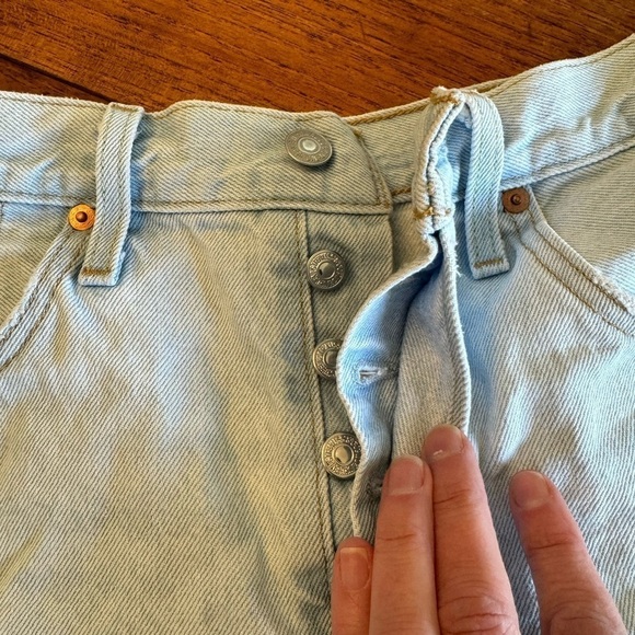 Levi’s Denim 501 Button Fly Washed Frayed Edge Five Pocket / W28 - Picture 2 of 13